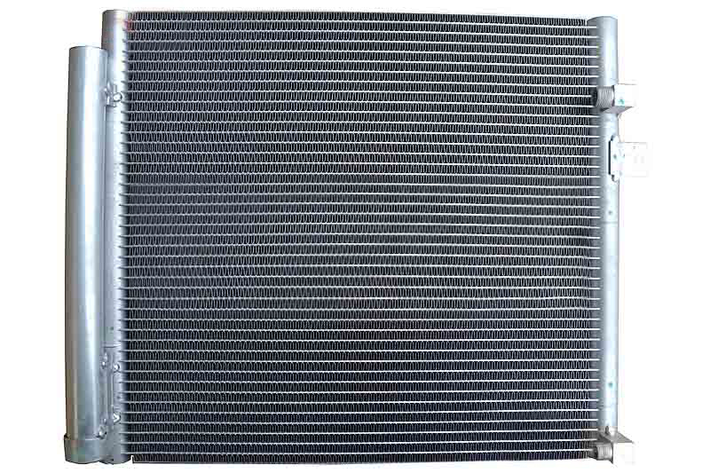 [CD285] CONDENSEUR NEW HOLLAND