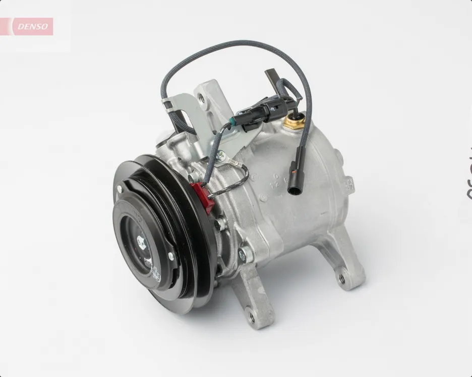 COMPRESSEUR KUBOTA DENSO SV07E  1G D117mm BRIDES (PAD) 12V