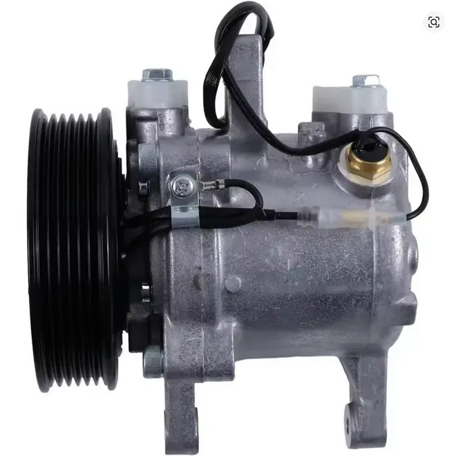 [CP602A] COMPRESSEUR KUBOTA L5740/M135X... TYPE DENSO SV07E  D113mm PV6 12V* 90CC HUILE